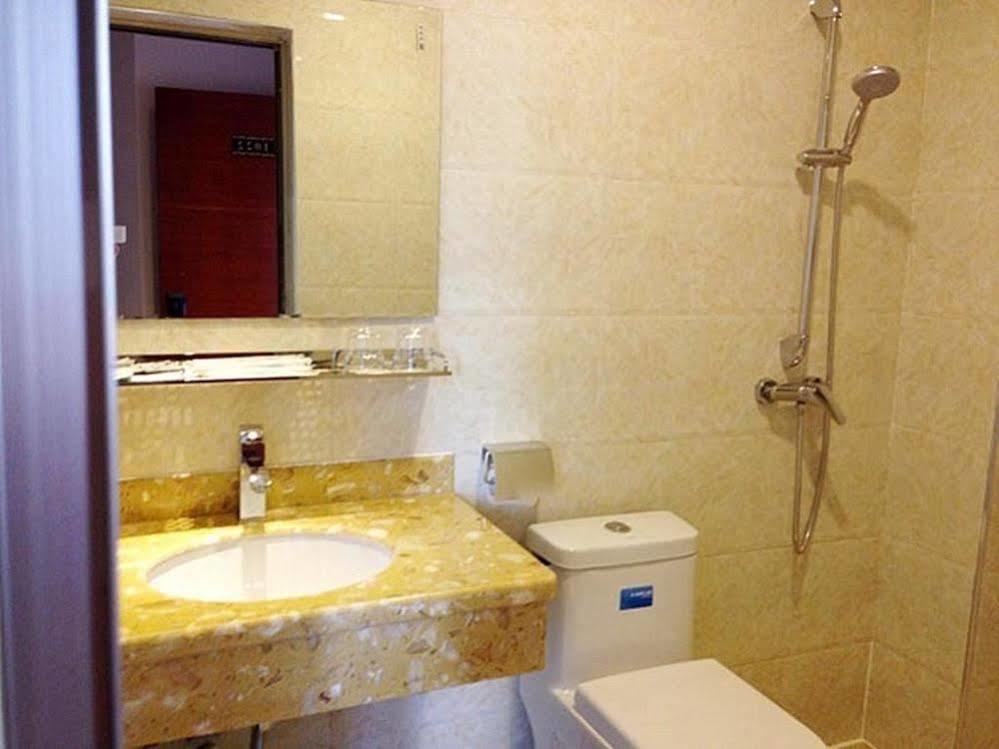 Longwang Business Hotel 柳州 外观 照片