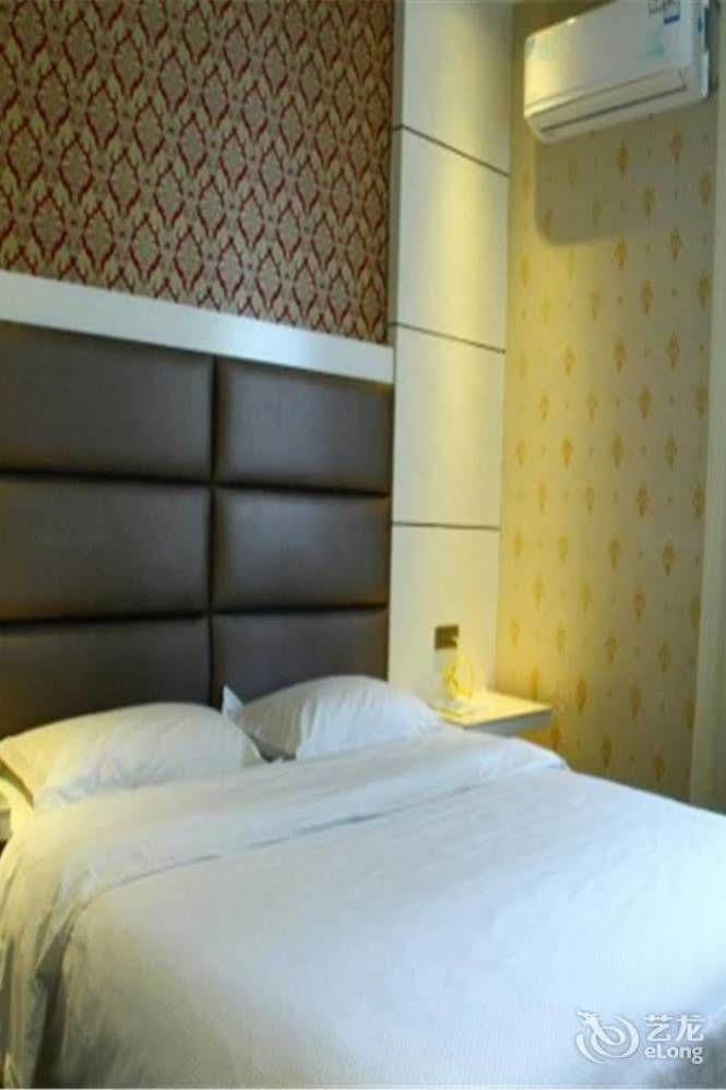 Longwang Business Hotel 柳州 外观 照片