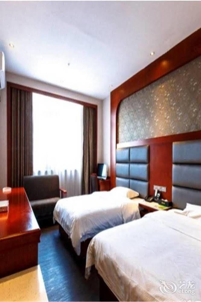 Longwang Business Hotel 柳州 外观 照片