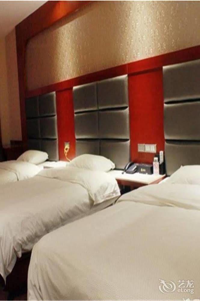 Longwang Business Hotel 柳州 外观 照片